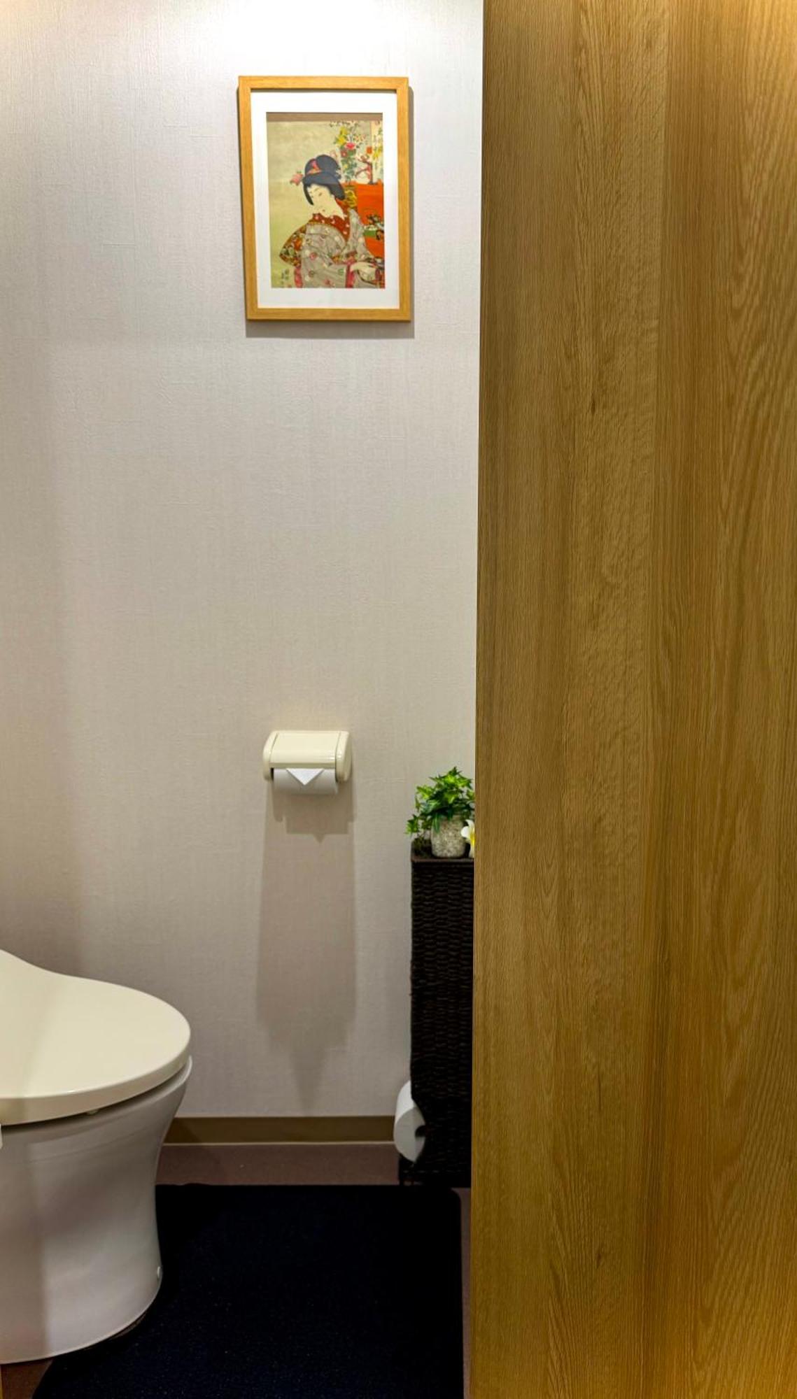 Modern And Traditional Fusion Villa In Umeda 3-Min Walk To Subway Ideal For Families And Groups Осака Экстерьер фото